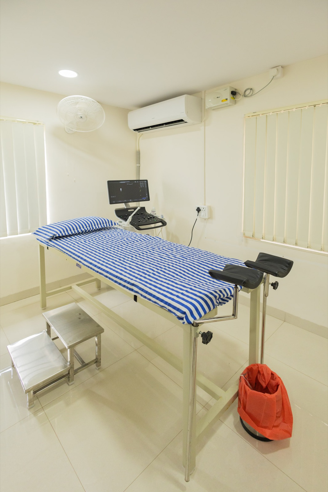 Antenatal examination room at Srishti SAFE