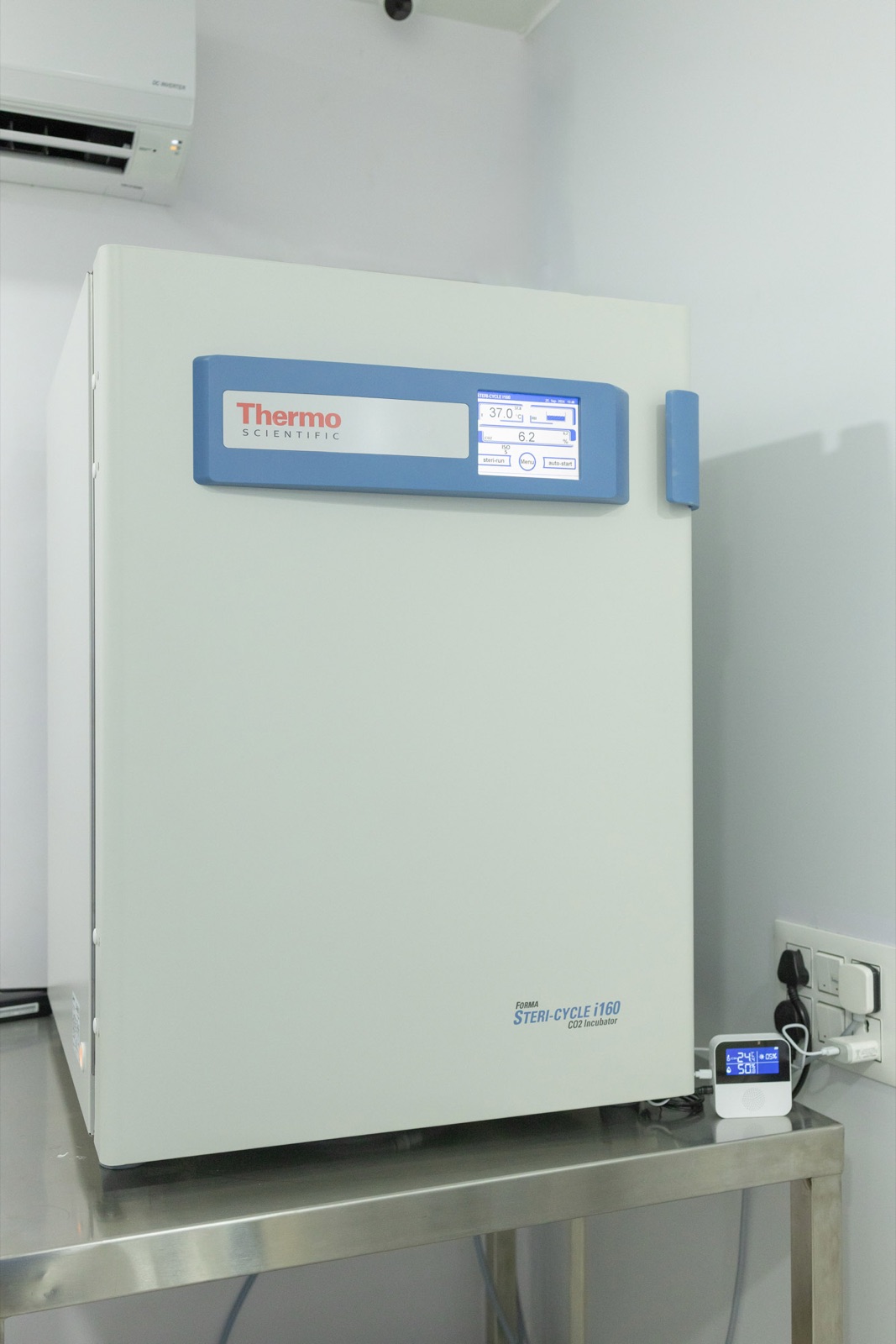 Thermo Scientific Forma Steri-Cycle i160 CO2 incubator at Srishti SAFE IVF laboratory
